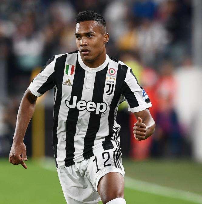 Brasile, l'escluso Alex Sandro si consola col rinnova: pronta una super-offerta della Juve