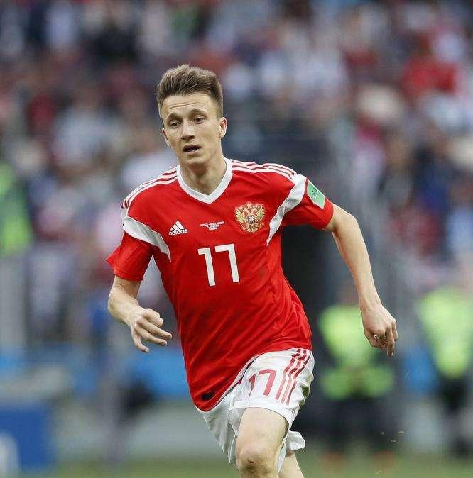 Russia, Golovin vicino al Chelsea
