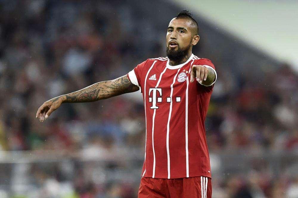 Vidal: "Giornalisti disinformati". Nel collage c'è la Juve: indizio sul futuro?