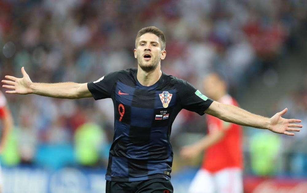 Russia-Croazia, selfie e sorrisi tra Kitarović e Medvedev