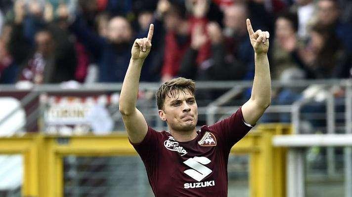 Ljajic non canta l'inno nazionale: polemica in Serbia