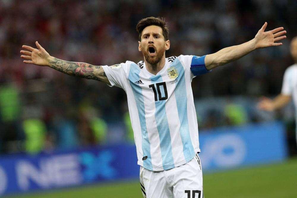 Argentina, camera con vista per Messi ma...su un murales dedicato a Cr7