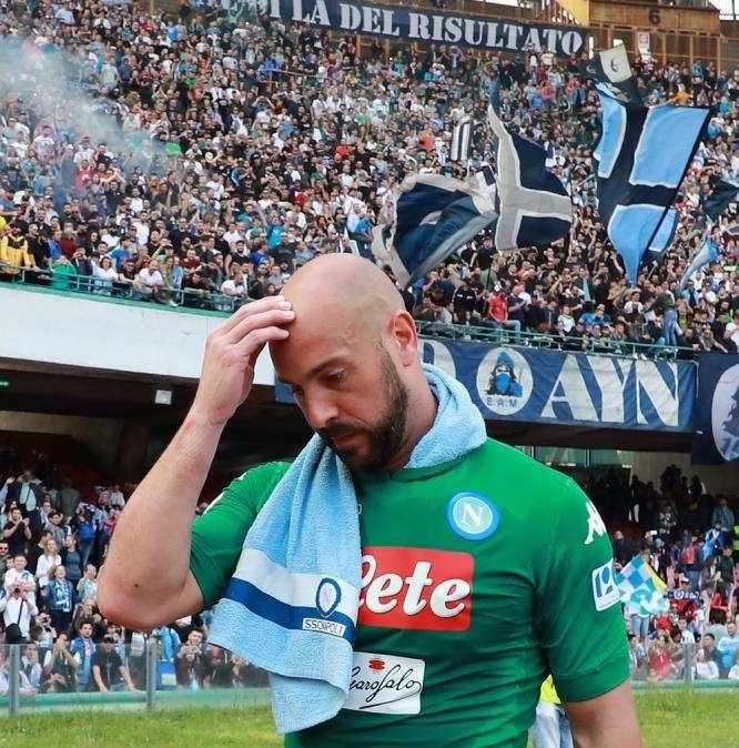 Spagna, festa per Reina al San Paolo: in 50mila per l'addio al Napoli