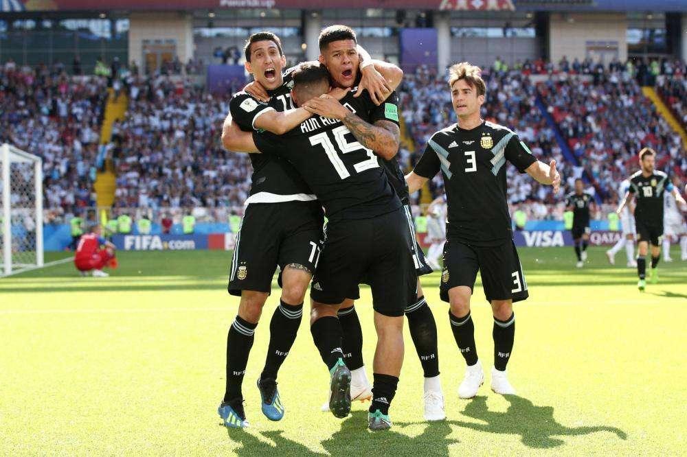 Girone D, risultati e marcatori all'intervallo: per ora segna solo Messi