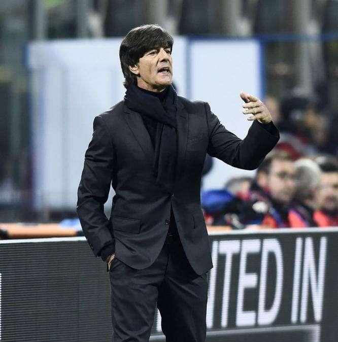 LIVE - Germania-Messico, le formazioni ufficiali: ci sono Khedira e Neuer. Segui la diretta