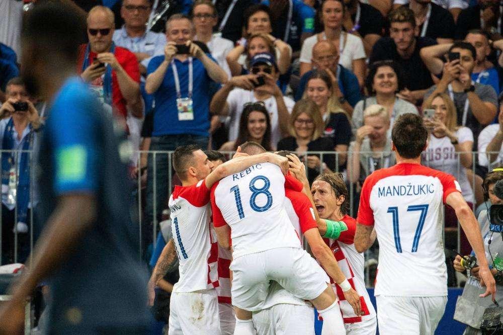 Francia-Croazia, stupidaggine di Lloris: Mandzukic ne approfitta e fa 4-2