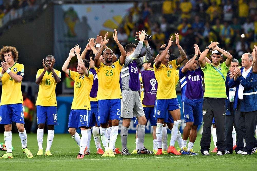 Brasile-Svizzera, per ora decide super-Coutinho: all'intervallo è 1-0