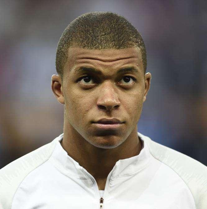 Francia, Mbappé meglio di Trezeguet: è il più giovane transalpino a segnare in un Mondiale