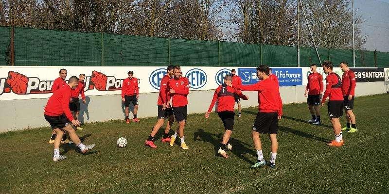 Si torna al lavoro in vista della Reggina, domani seduta doppia