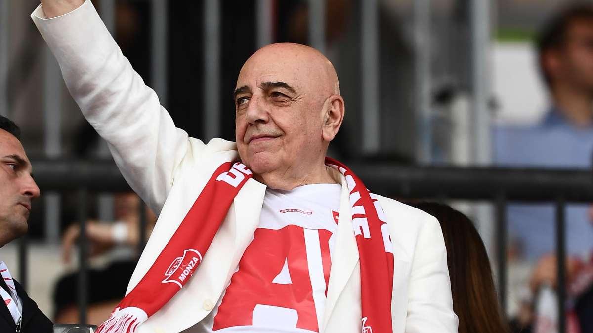 VIDEO - Galliani: "Abbiamo dato a Sensi qualche giorno per decidere. Pinamonti e Pessina? Costosi"