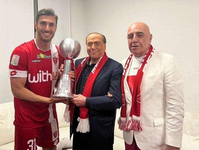 Galliani: "Sono l'uomo più felice al mondo. Che mercato faremo? Chiedetelo al presidente"