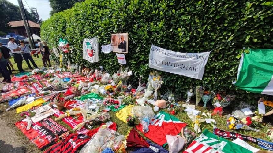 Silvio non ti dimenticheremo, l'affetto di una tifosa rossonera