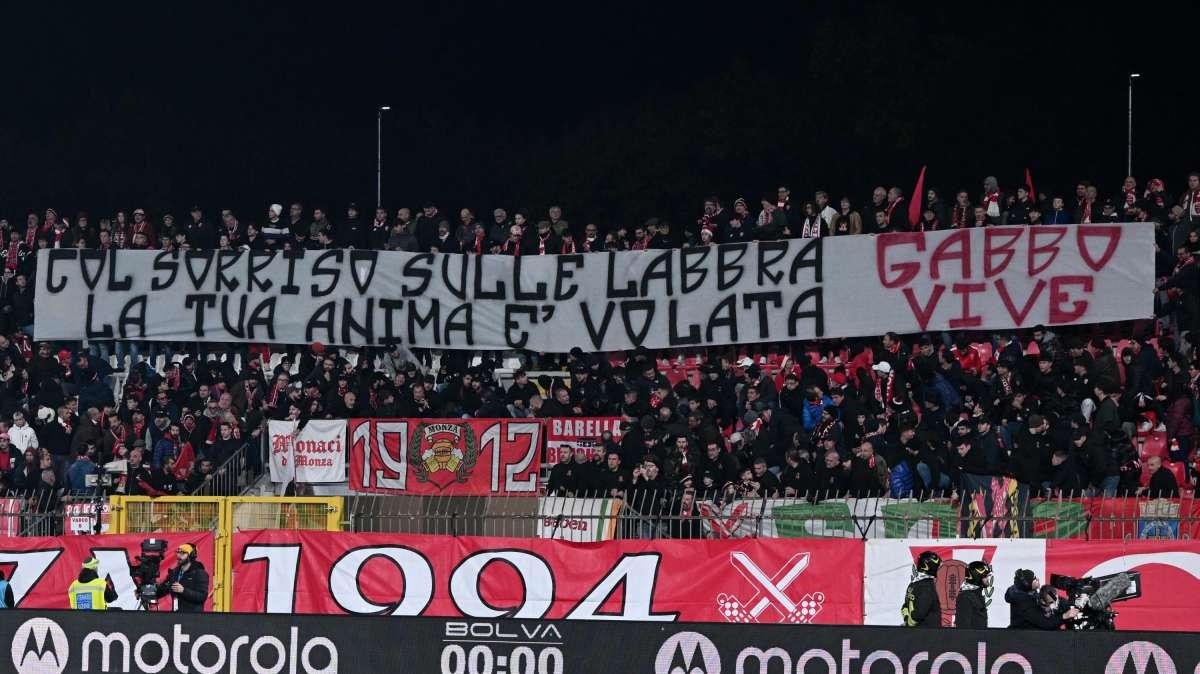 Monza - Lazio nel ricordo di 'Gabbo': l'omaggio delle due tifoserie