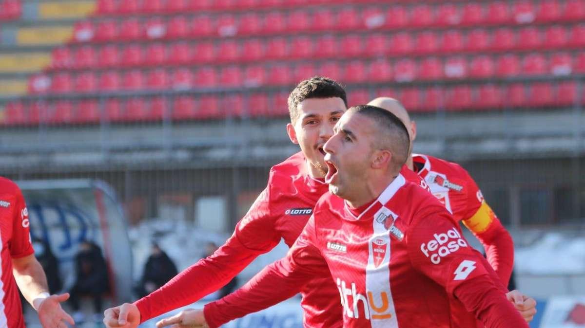 CdS - Monza ripreso da Occhiuzzi, Paletta sbaglia porta