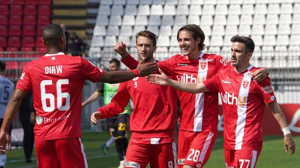 Le stats post Monza-Lecce: primo gol su punizione per il Monza, meglio di così solo nel 76/77