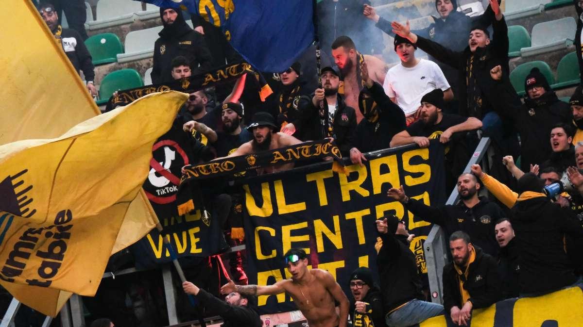 Juve Stabia-Entella a porte chiuse, pugno duro della prefettura di Napoli.
