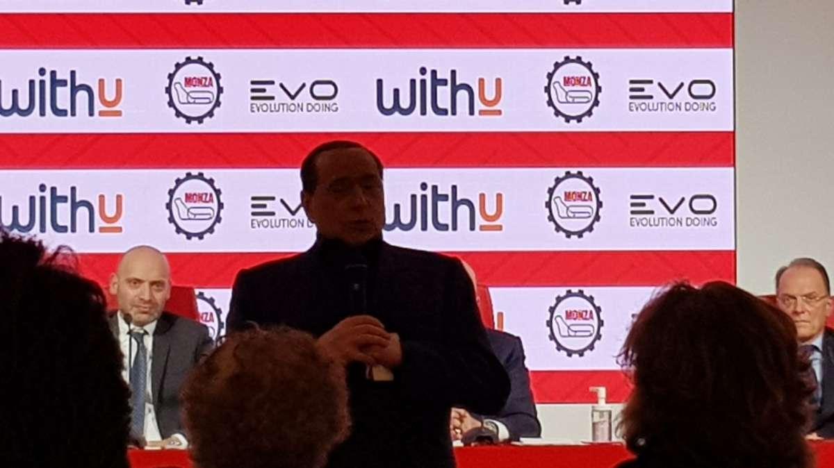 Berlusconi: "Forse dovremmo cambiare modello di gioco. Derby? Vinca una milanese"