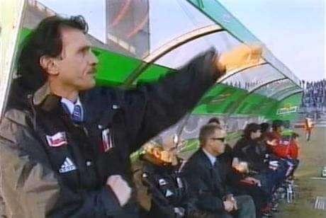 La Curva saluta Frosio: "Ti ricorderemo sempre, grazie mister"