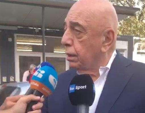 Galliani: "Lo stop sarà molto lungo. La squadra è sotto shock e abbiamo chiesto il rinvio della partita con il Bologna"