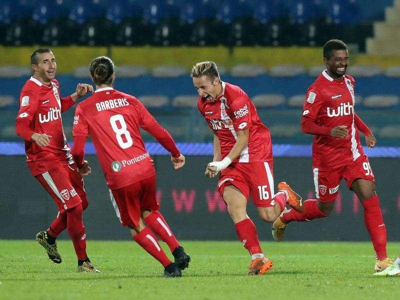 Le formazioni ufficiali di Pescara-Monza. Fuori Dany Mota e dentro Frattesi in attacco