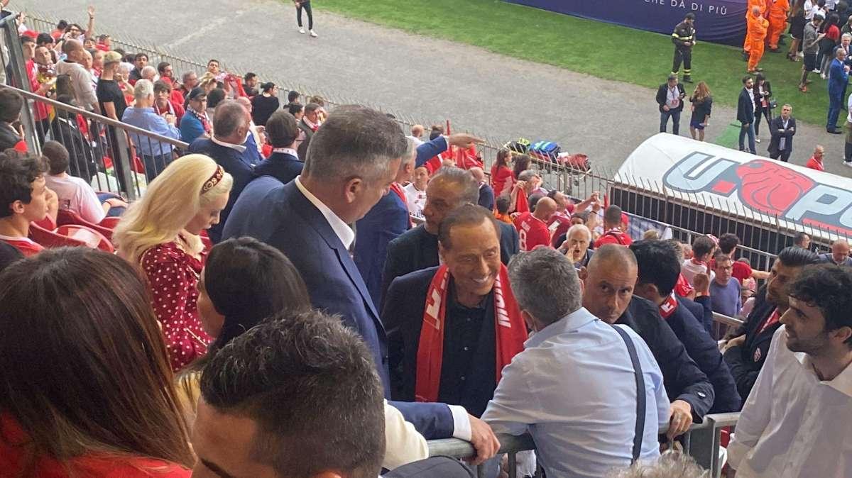 Berlusconi alla festa del Monza: "Vogliamo fare una bella figura in A. Campioni? Se ci sarà l'occasione li prenderemo"