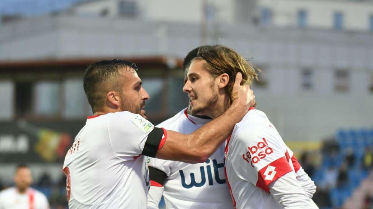 TS - Monza, non basta la magia di Colpani. La vittoria sfuma nel finale