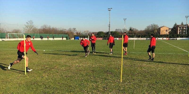 A Monzello per preparare la sfida al Cosenza. Differenziato per Balotelli e Scozzarella