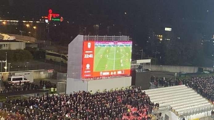 Lasciati fuori alcuni ultras rossoneri: la Curva del Milan abbandona lo stadio in segno di protesta