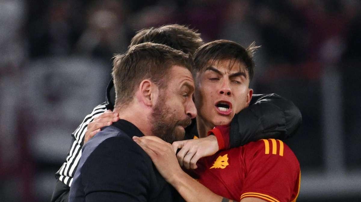 Qui Roma: De Rossi pensa alla difesa a tre?
