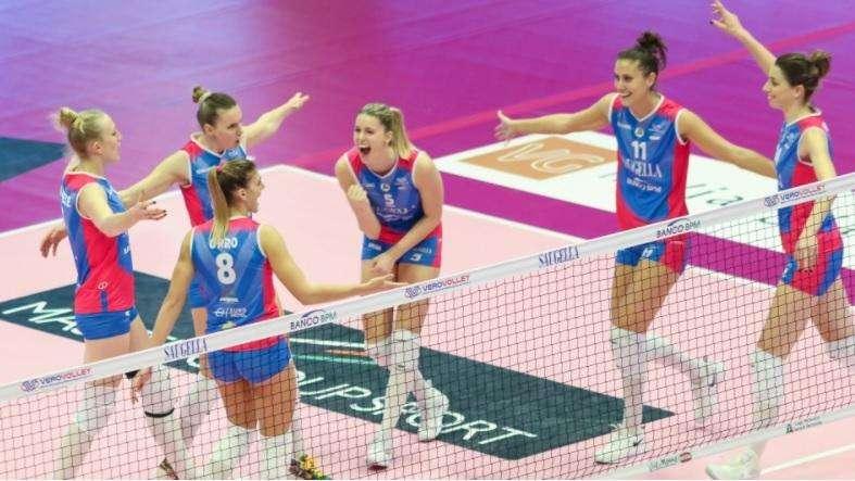 Saugella destroyer! Batte Firenze ed ottiene la decima vittoria consecutiva in A1
