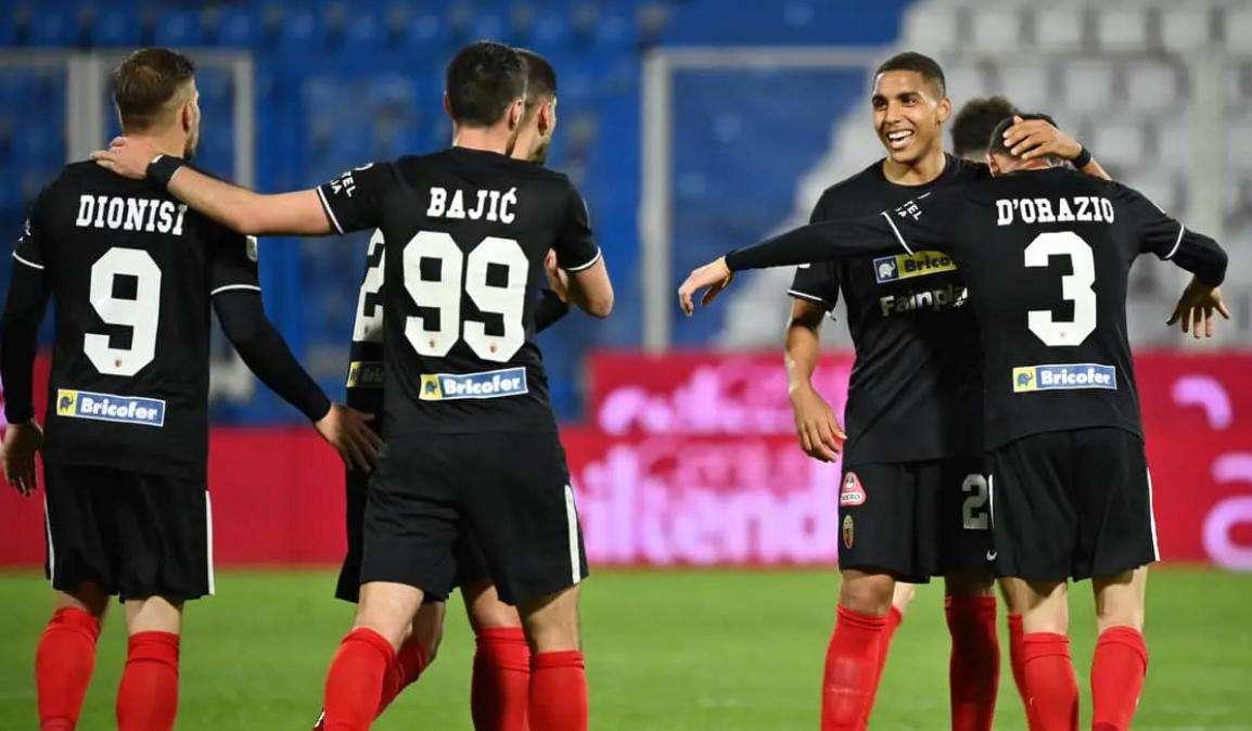Serie B, l’Ascoli batte la SPAL: al Mazza finisce 2 a 1 per i marchigiani 