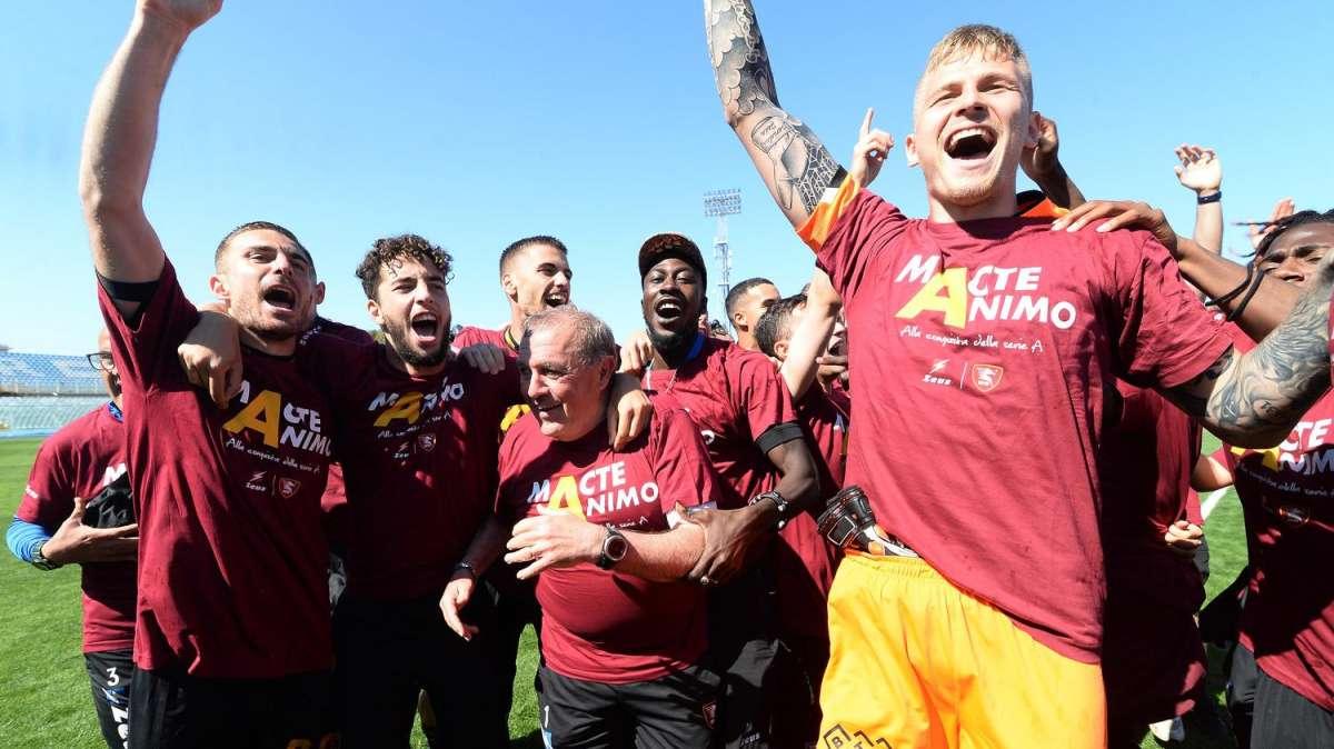 L'iscrizione della Salernitana in A è ancora a rischio: la situazione