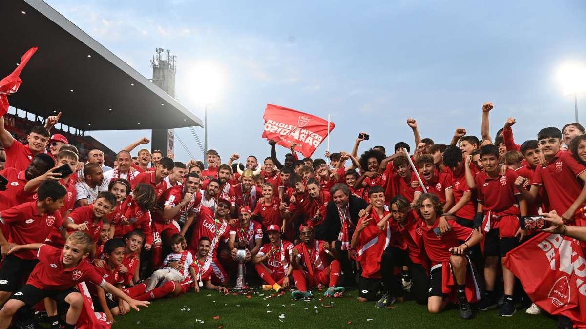 FOTOGALLERY - Le immagini più belle della festa promozione