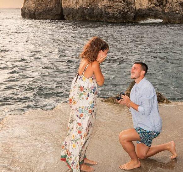 Nozze per Birindelli, arriva la proposta alla compagna Valentina