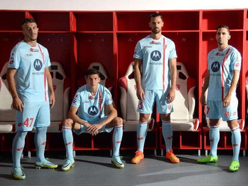 L'AC Monza presenta la terza maglia per i 110 anni di storia