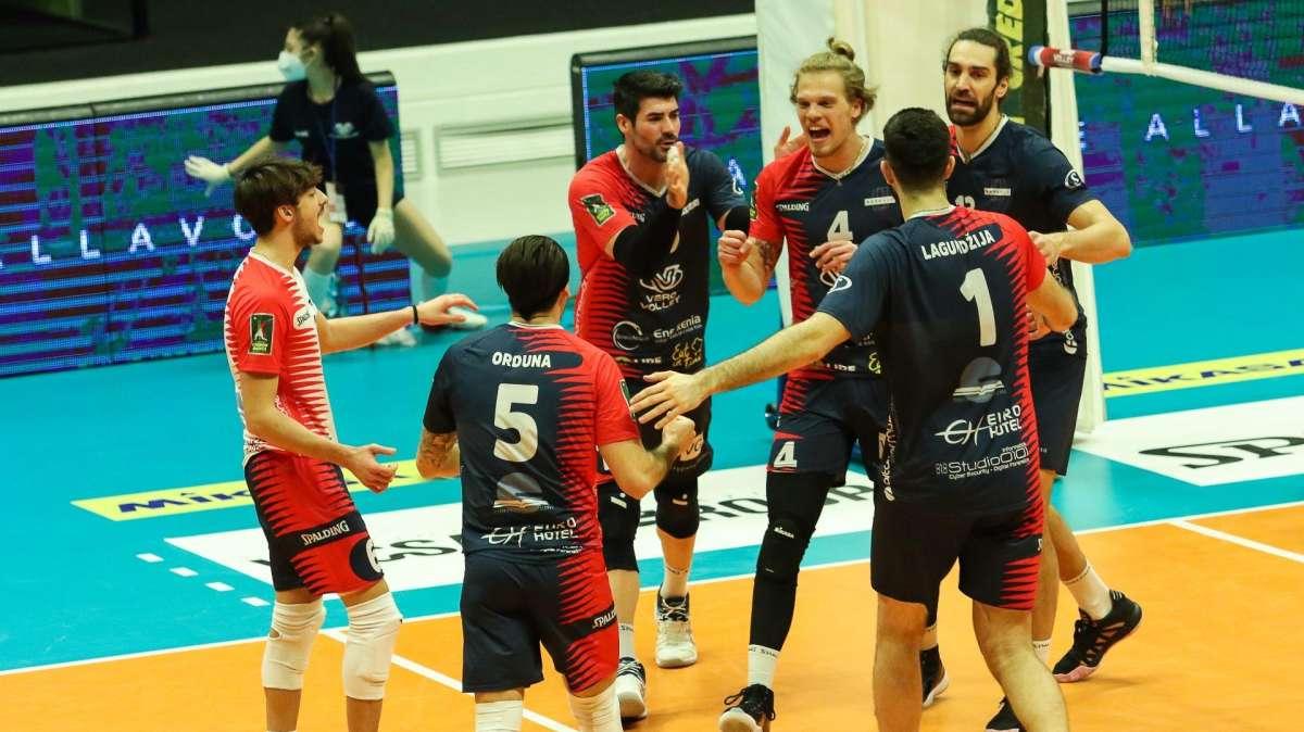 Nemmeno il Covid ferma il Monza. Padova battuto al 5° set 