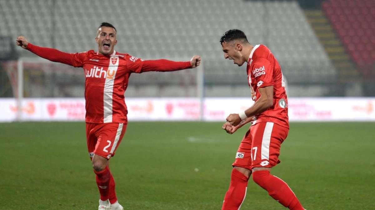CdS - Monza tutti promossi meno uno. Mota manda in ritiro la Reggina