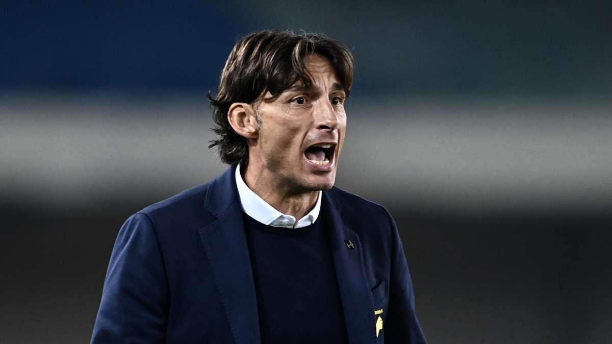 UFFICIALE - L'Hellas Verona esonera mister Cioffi
