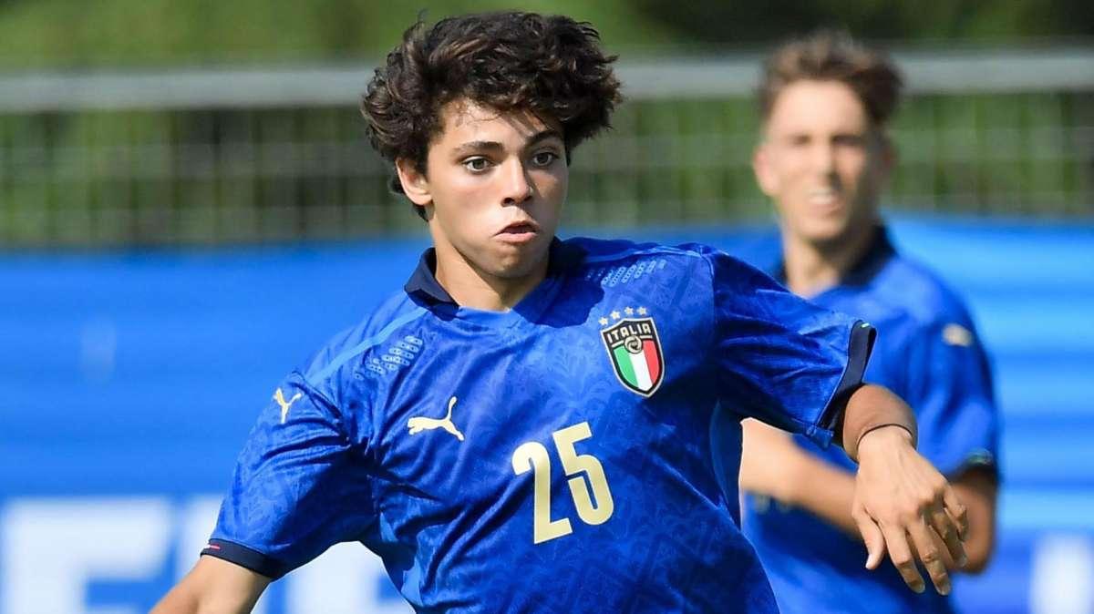 Distorsione alla caviglia per Vignato