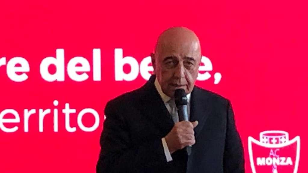 Galliani: "Ho trovato grande disponibilità in Mario, ora non mettiamogli pressione"