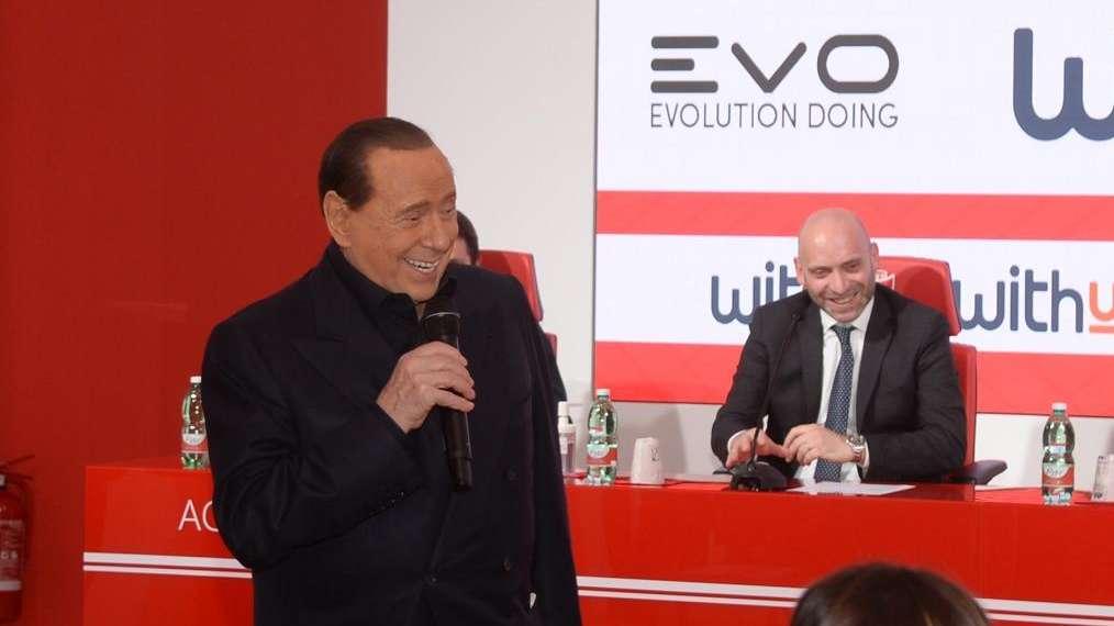 Berlusconi: "Adriano sbrigati a guarire, c'è bisogno di te per portare il Monza in A"