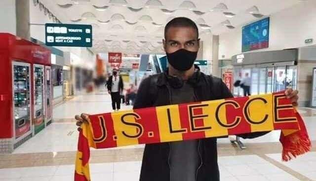 A Lecce scoppia la Kurraska mania:  l'acquisto fake che fa sorridere la B