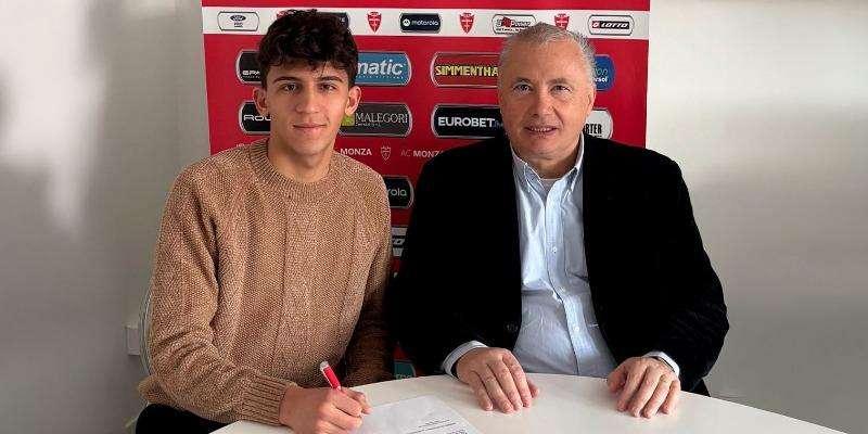 Il talentuoso Zanni firma il primo contratto da professionista con il Monza
