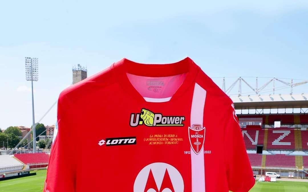 Contro il Torino una maglia speciale per la prima della storia in Serie A