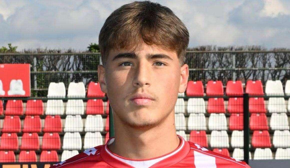 Monza, primo contratto da professionista per un giovane attaccante 