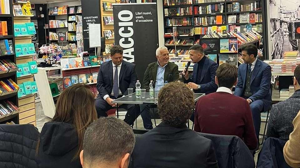 Ecco il nuovo libro di Guffanti. Presenti due dirigenti biancorossi 