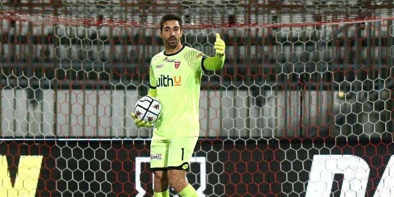 Visita a Barcellona per Lamanna: lesione al crociato e cinque mesi di stop