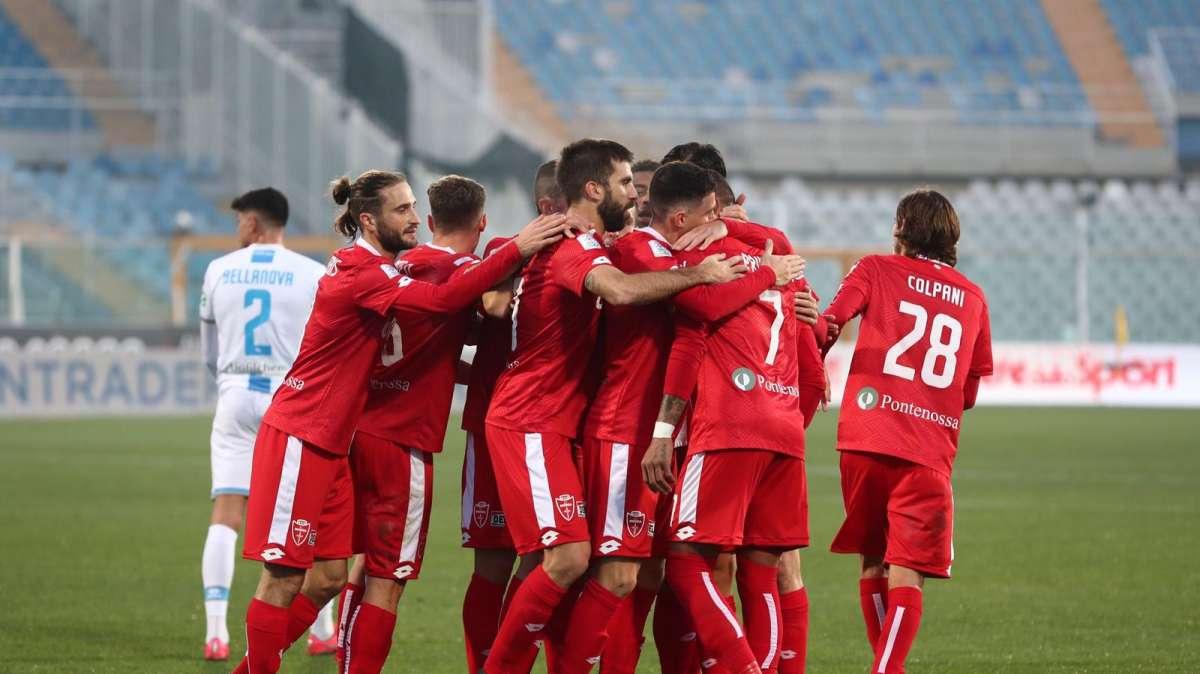 CdS - Pescara senza fine, partita decisa all'ultimo assalto. Bocciato Scaglia