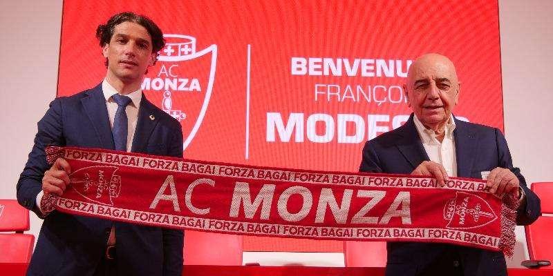 A Cagliari dopo ventitré anni: un attuale dirigente e un brianzolo protagonisti