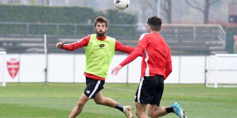 Monza in campo questa mattina per continuare a preparare il derby 
